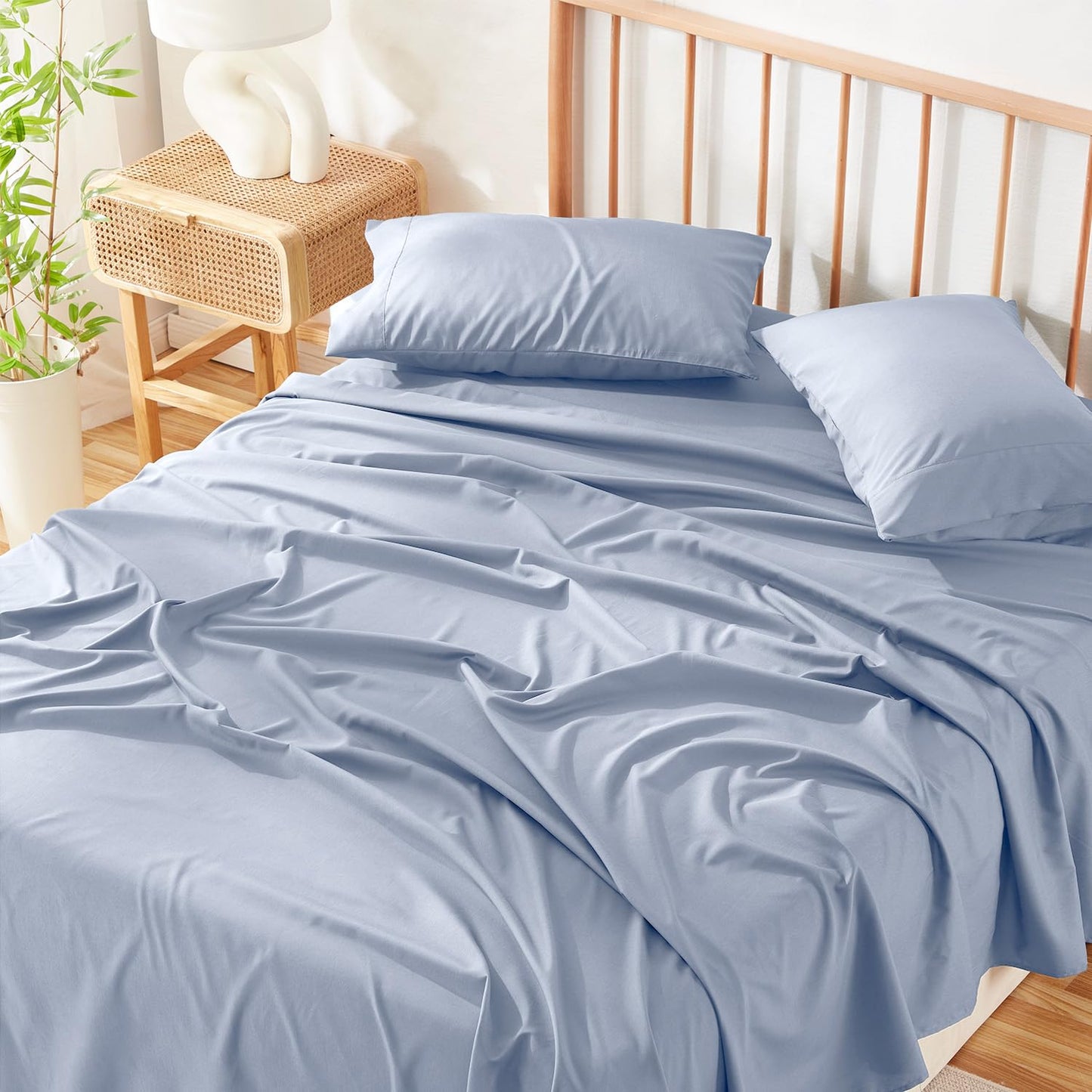 Hearth & Harbor 4 Piece Full Size Bed Sheets Set - 60% Microfiber, 40% Rayon Derived from Bamboo Sheets Full Size Set - Full Size Sheets Set Fits Up