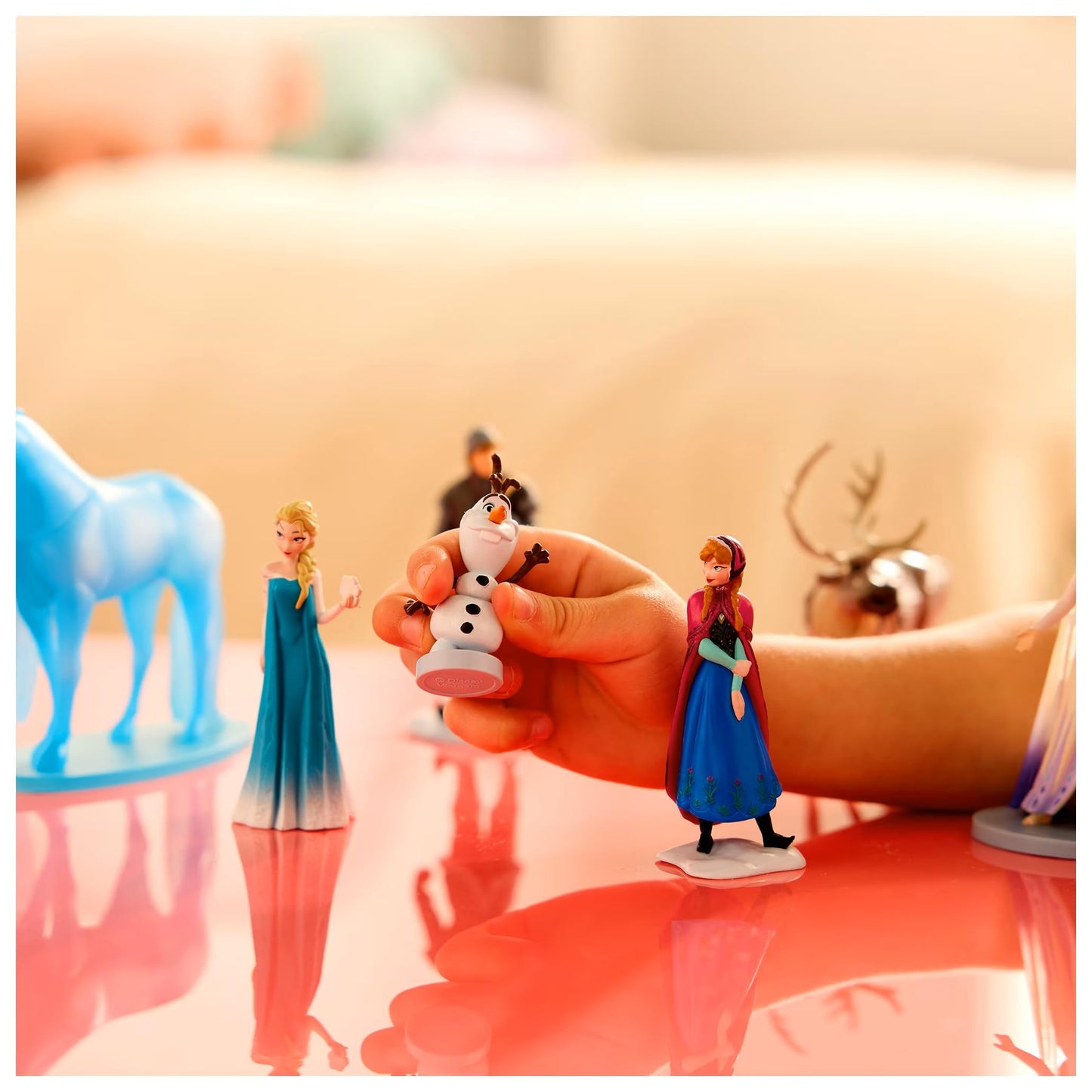 Disney Store Official Frozen Figure Set – 8 Sculpted Figures Including Anna, Elsa, Olaf, Kristoff & More in Display Box with Scenic Backgrounds