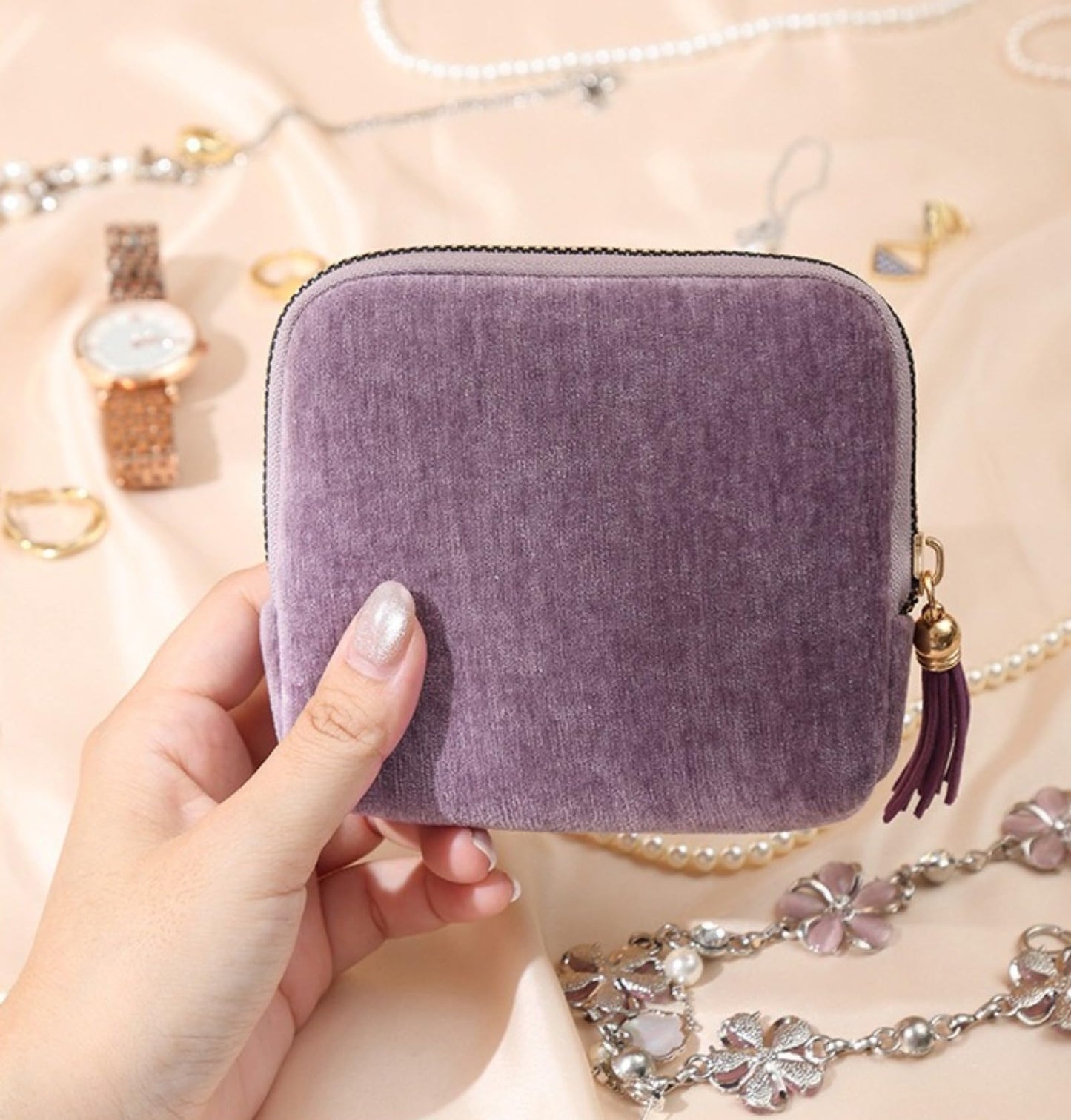 Dybag Velvet Jewelry Travel Case, Portable Fringed Zipper Pouch for Ring & Necklace Organizer, 8 Colors (purple)