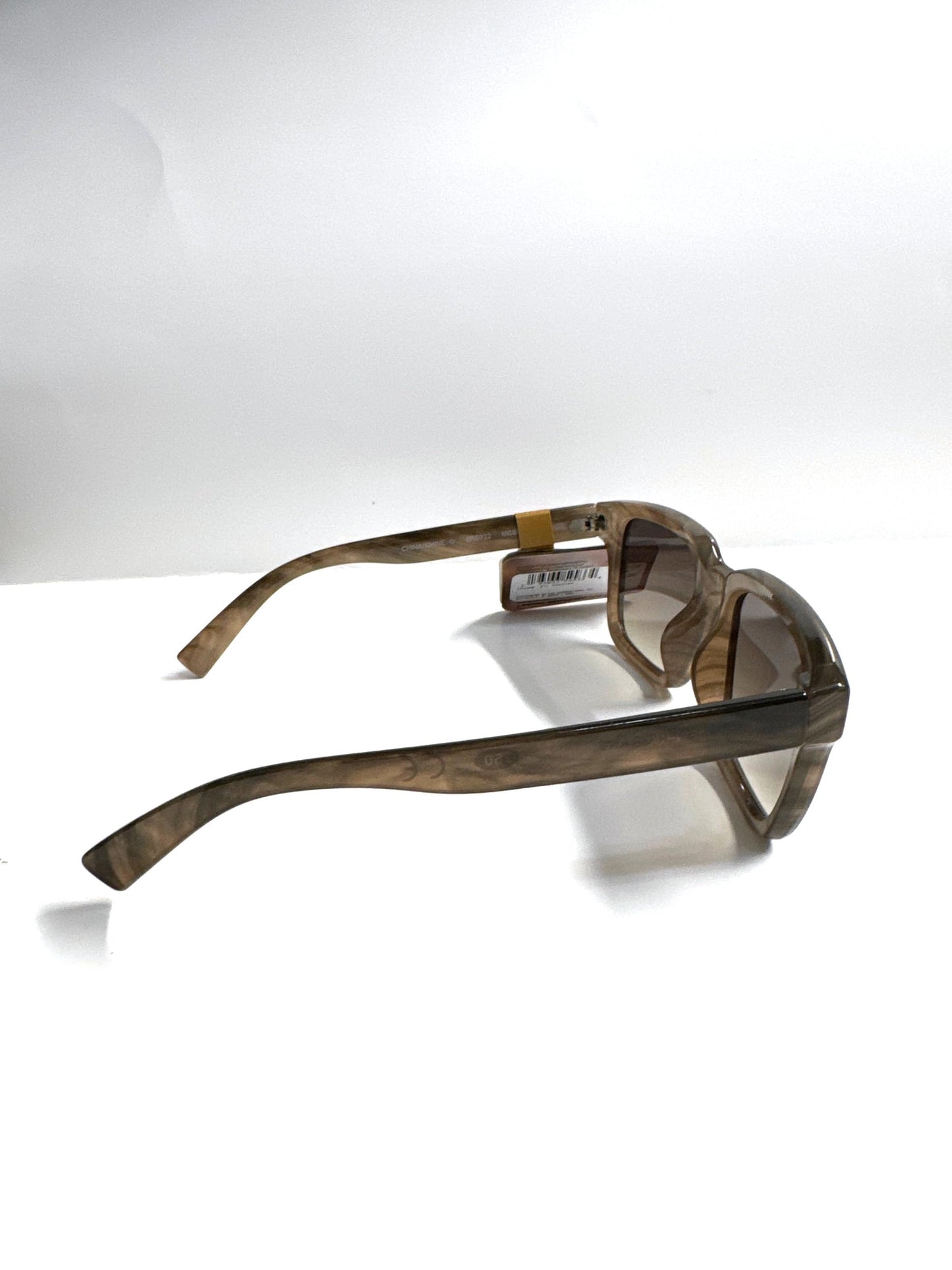 Foster Grant Sunglass Styles for Y.O.U. (Your own unique fit) low bridge fit. Brown horn square. MCS33