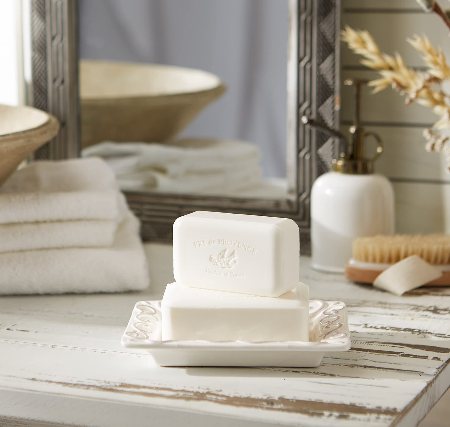 Pre de Provence Artisanal Soap Bar, Natural French Skincare, Enriched with Organic Shea Butter, Quad Milled for Rich, Smooth & Moisturizing Lather