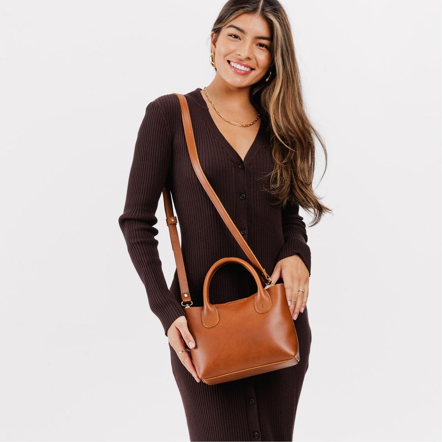 Portland Leather Goods Raindrop Crossbody Bag - Adjustable Leather Purse & Shoulder Bag with Magnetic Closure & Carrying Handles - Handmade from…