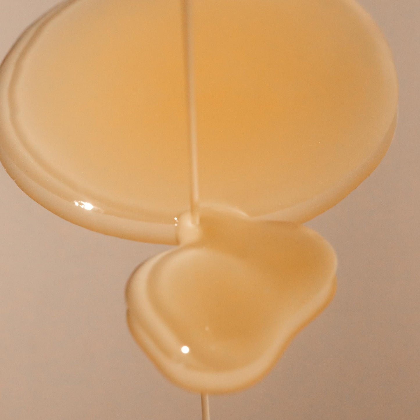 Summer Fridays CC Me Serum with Vitamin C + Niacinamide - Brightening + Hydrating Face Serum to Improve Skin Tone + Reduce Appearance of Dark Spots