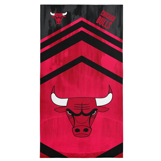 Northwest NBA Chicago Bulls “Shatter” Microfiber Beach Towel, Lightweight, Quick-Dry, Sand-Resistant, Ultra-Absorbent Pool & Travel Towel for Fans…