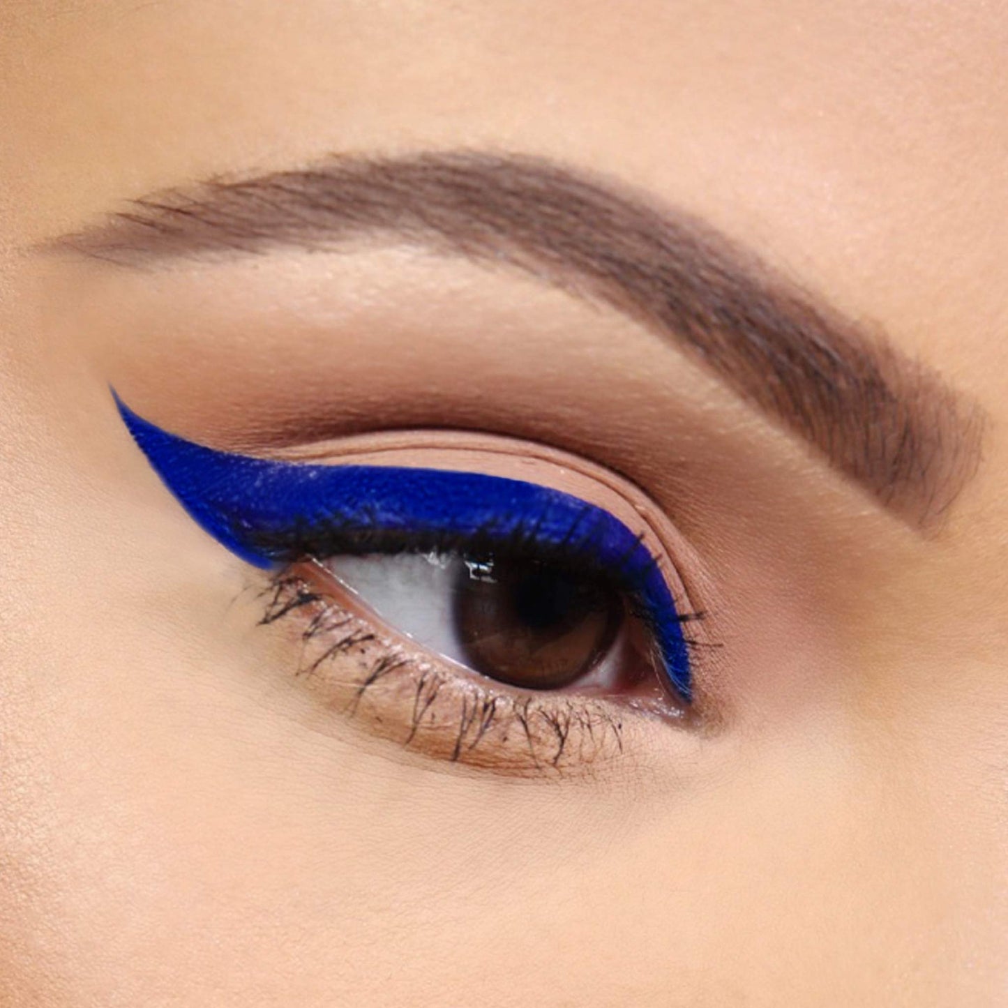 REINA REBELDE Bonita Bandera Liquid Eyeliner Bright Blue Rebel Eye Definer Liquid | Felt Tip, Water Resistant, Long Lasting | Cruelty Free