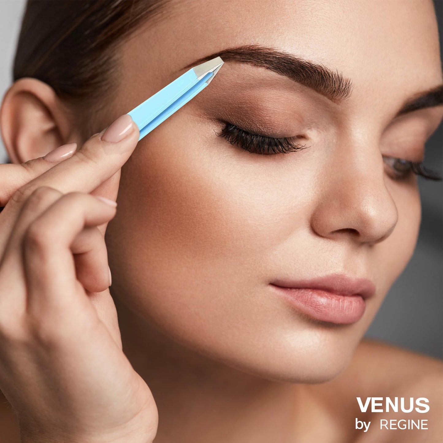 Venus by Regine Slant Tweezers - Handmade Precision Tool for Women & Men, 25-Degree Angle for Shaping Eyebrows & Grooming Facial Contours, Suitable