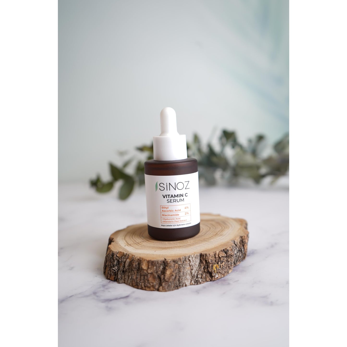 Sinoz Vitamin C Brightening Face Serum | With Hyaluronic Acid & Vitamin C%4 + Niacinamide%2 | Evens Skin Tone, Fades Dark Spots & Fine Lines