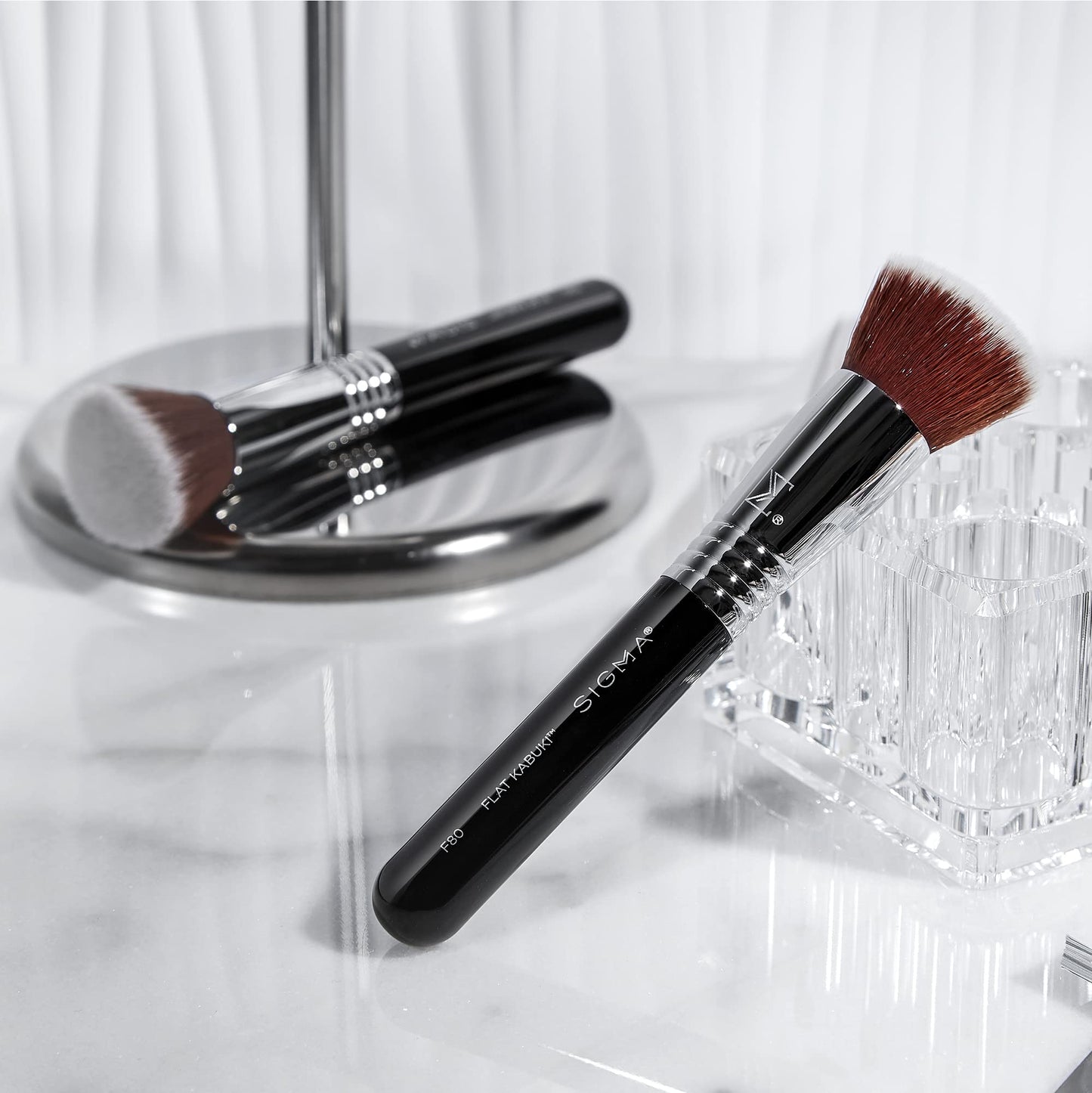 Sigma Beauty F85 Airbrush Kabuki Brush (F80 Flat Kabuki Brush)