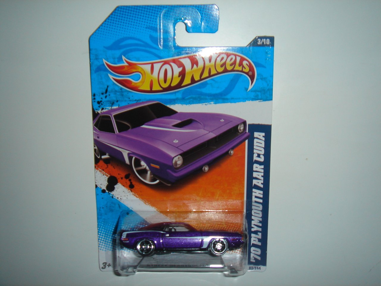 2011 Hot Wheels ''70 Plymouth AAR Cuda Purple #83/244