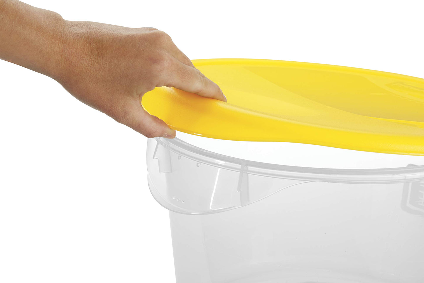 Rubbermaid Commercial Products Plastic Round Food Storage Container with Handle, 4 Quart, Yellow, High Temperature Range Food Organization…
