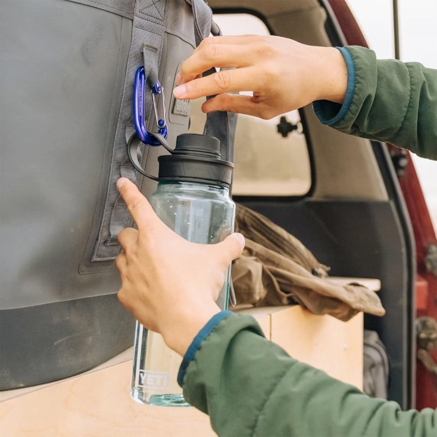 YETI Yonder 1L/34 oz Water Bottle with Yonder Tether Cap, King Crab