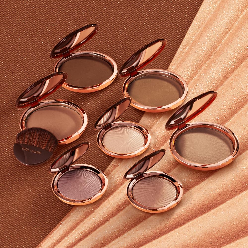 Estée Lauder Bronze Goddess Bronzer Powder | Matte Finish + Buildable Coverage, 0.74 Ounce, Medium Deep