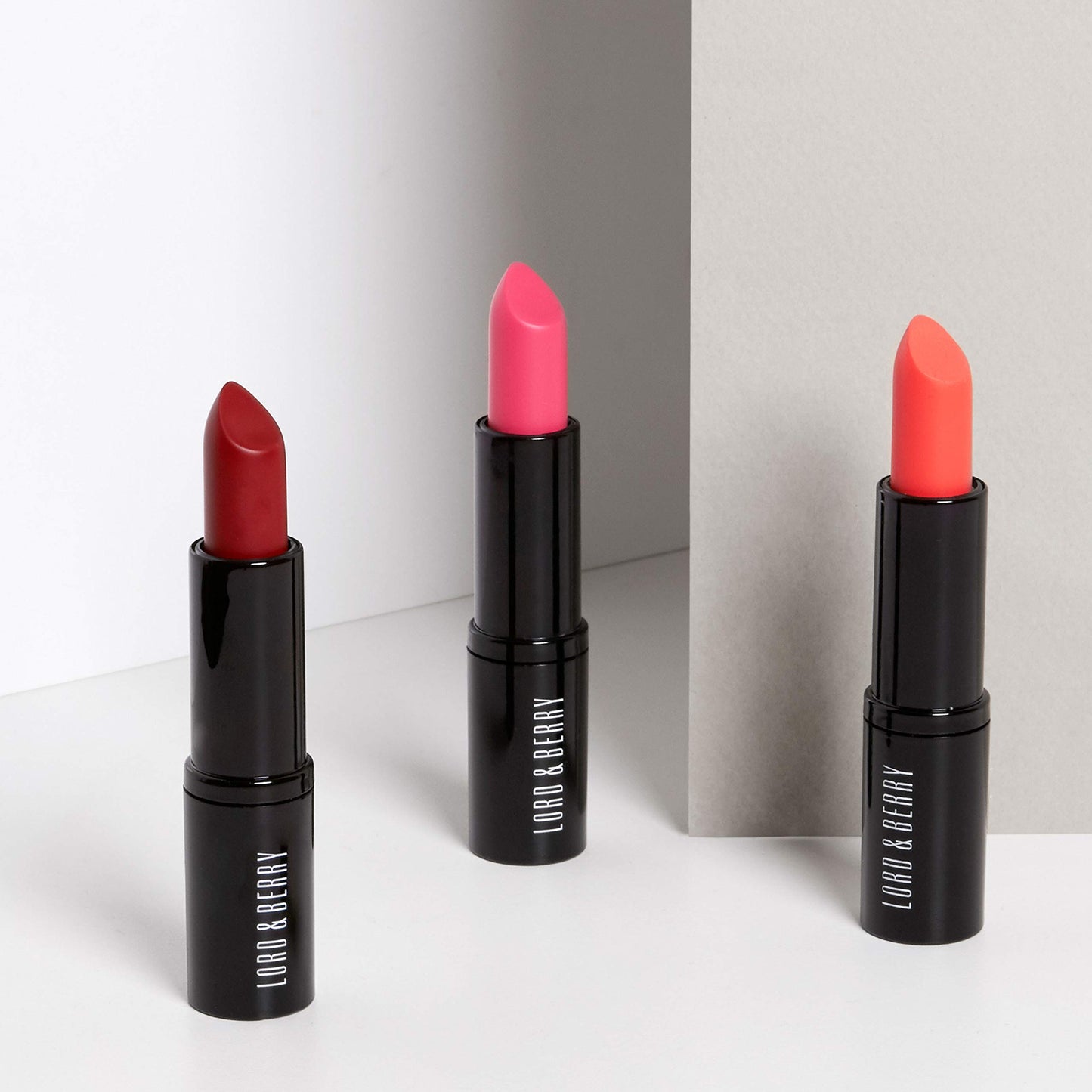 Lord and Berry Vogue Matte Lipstick - Rich, Highly Pigmented Lip Color - Infused with Papaya and Orchid Extracts - 7607 Red Carpet - 0.81 oz
