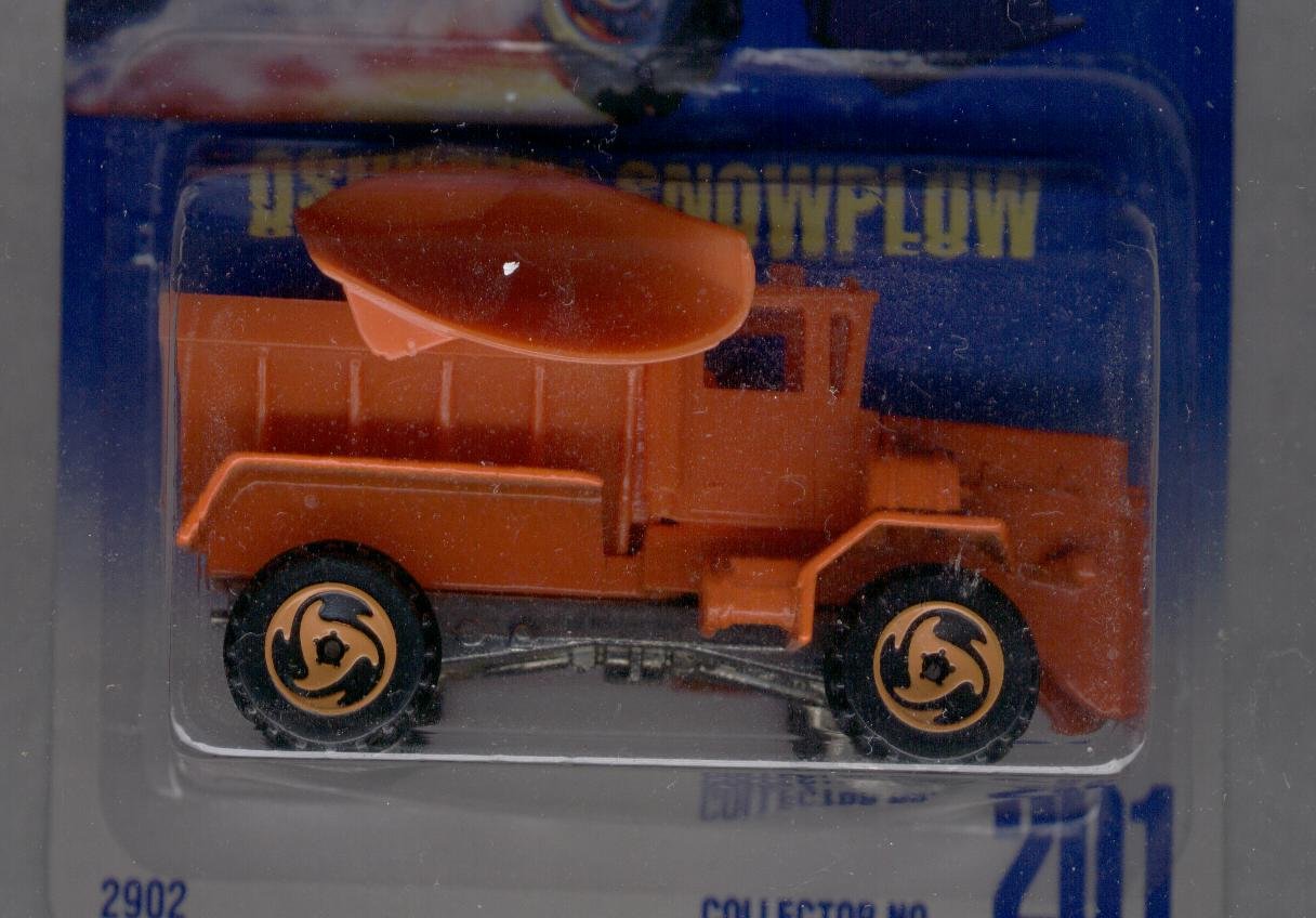 Hot Wheels 1991-201 Oshkosh Snowplow Blue Card 1:64 Scale