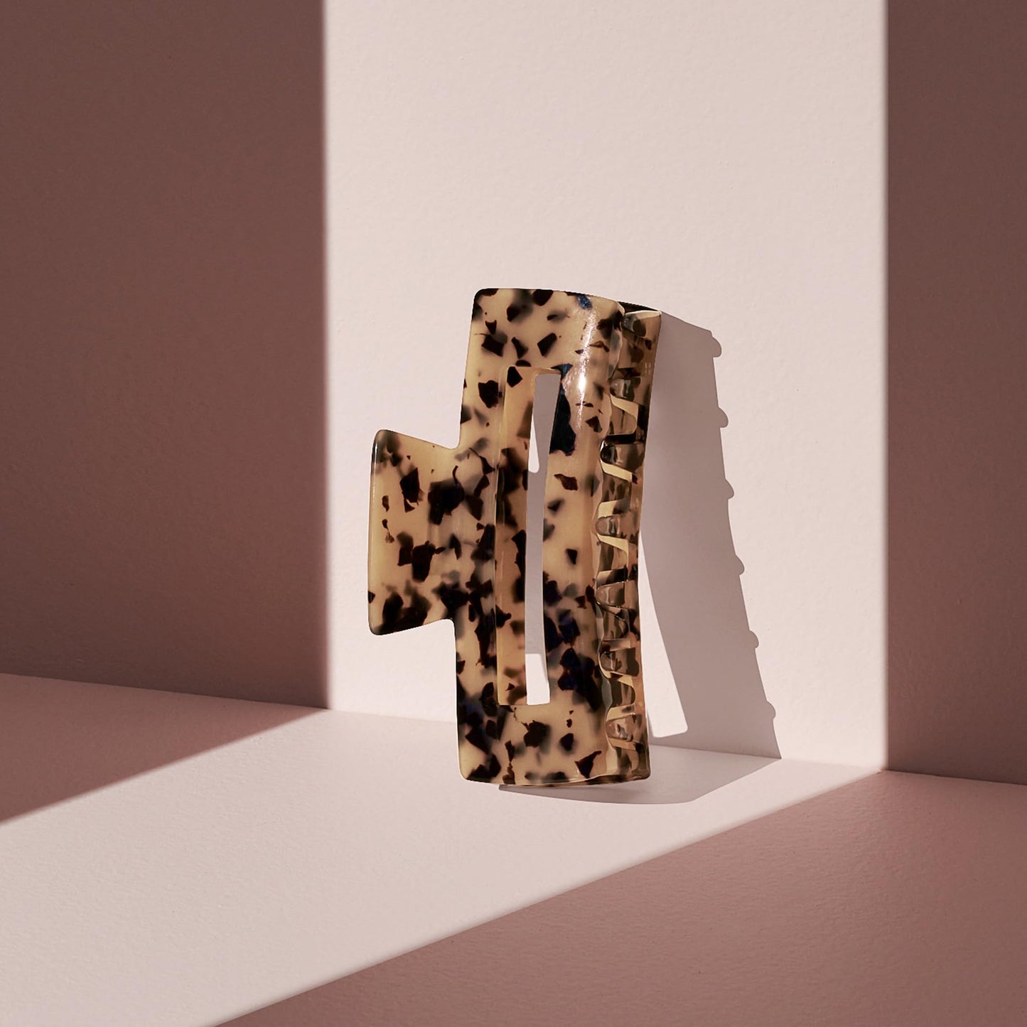 The Hair Edit Epic Clip - Jumbo Hair Claw Clip With A Tortoise Finish