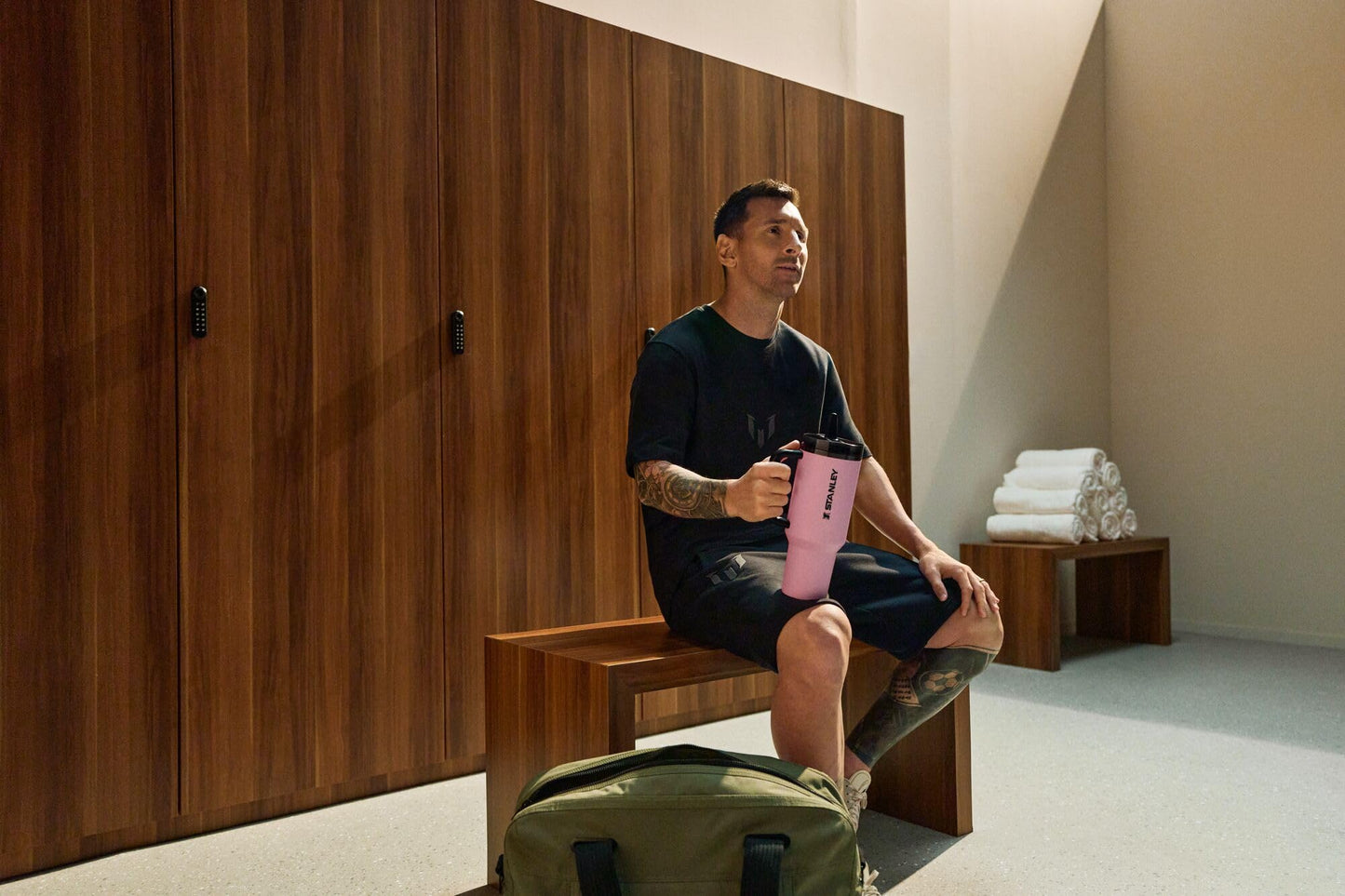 STANLEY x Messi Quencher ProTour Flip Straw Tumbler | 40 OZ