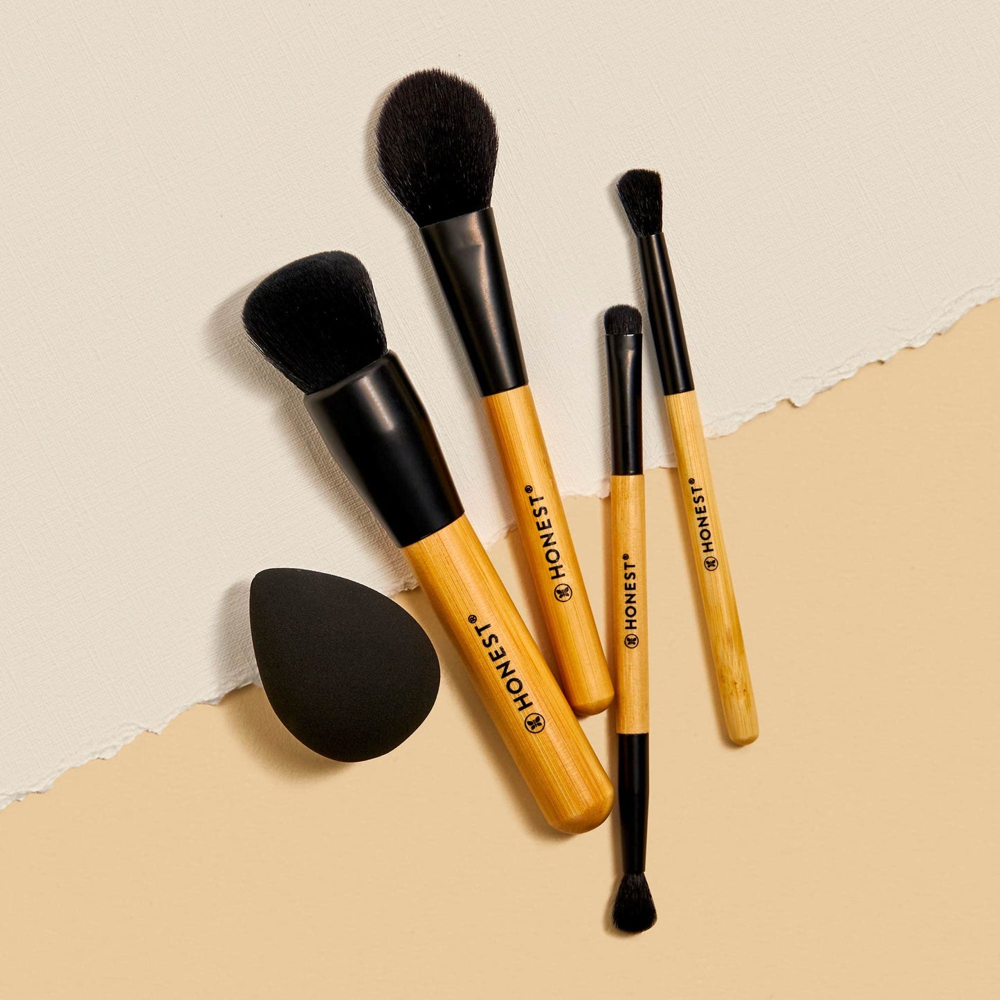 Honest Beauty Blending Crease Eyeshadow Brush | Renewable Bamboo, Synthetic Bristles, Tapered | Cruelty Free