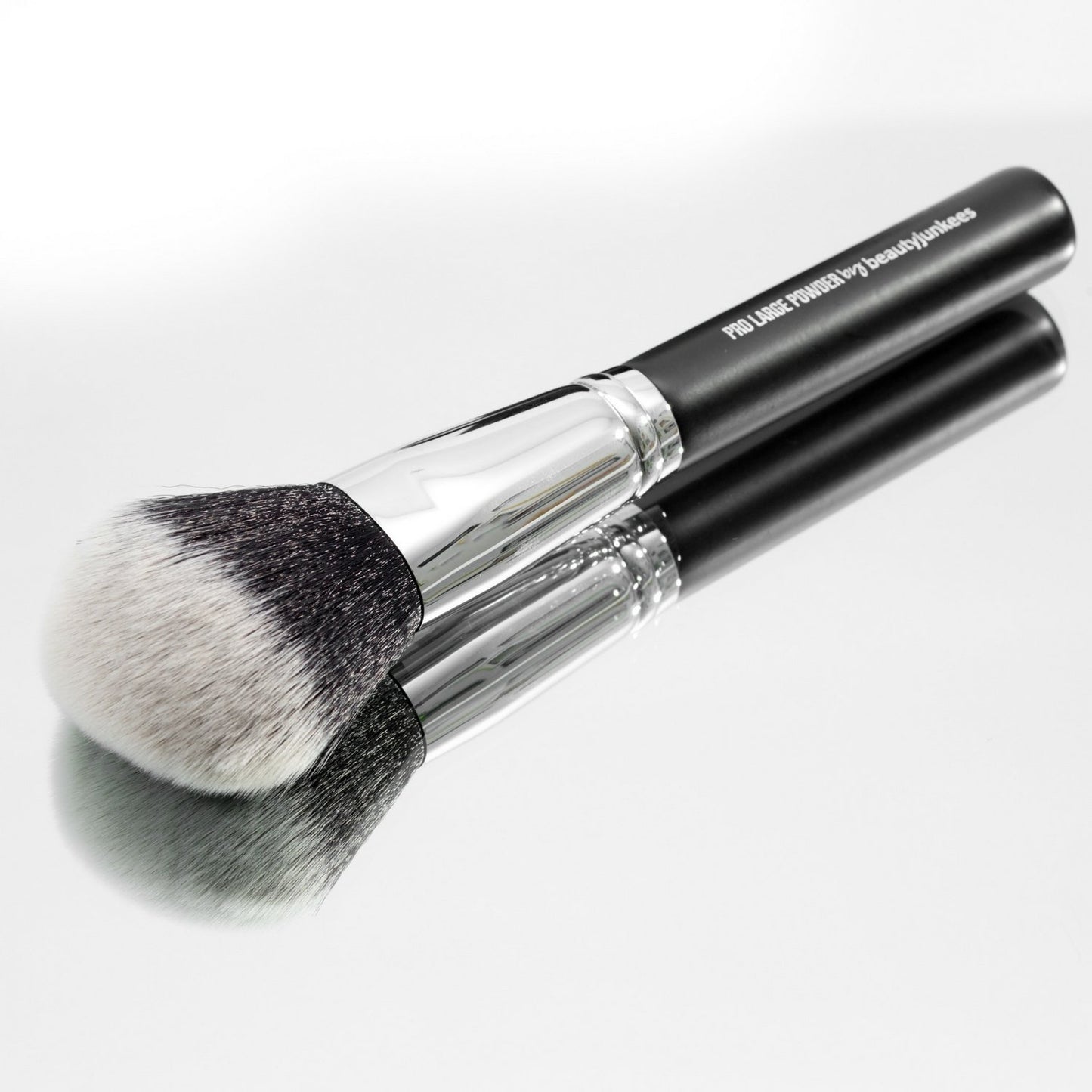 Large Finishing Powder Makeup Brush - Big Fluffy Domed Powder Make Up Brushes for Full Face, Body Bronzer Contouring, Loose, Mineral, Compact