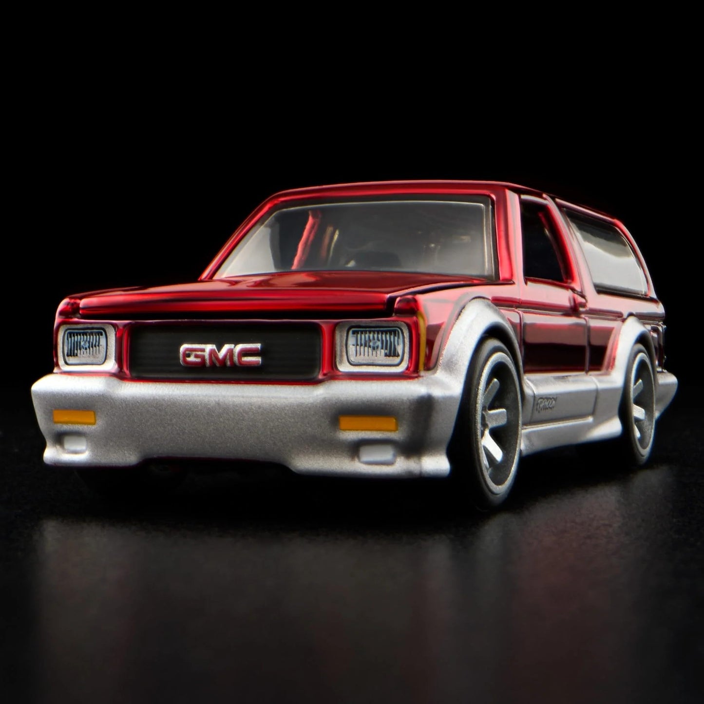 Hot Wheels 1992 GMC Typhoon RLC Exclusive - Red