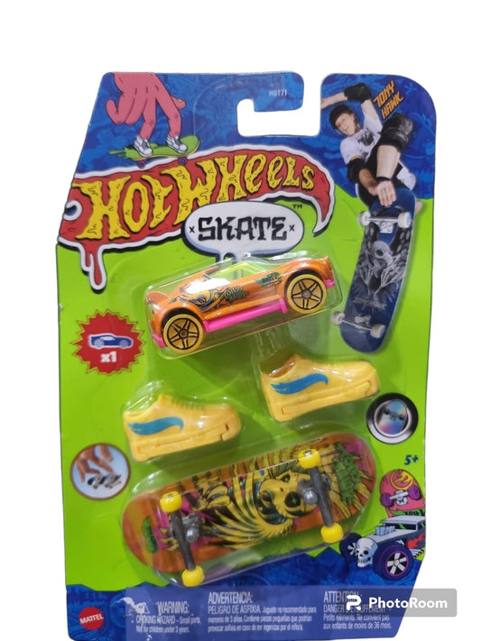 HOT Wheels Skate W/CAR Hawk NEON