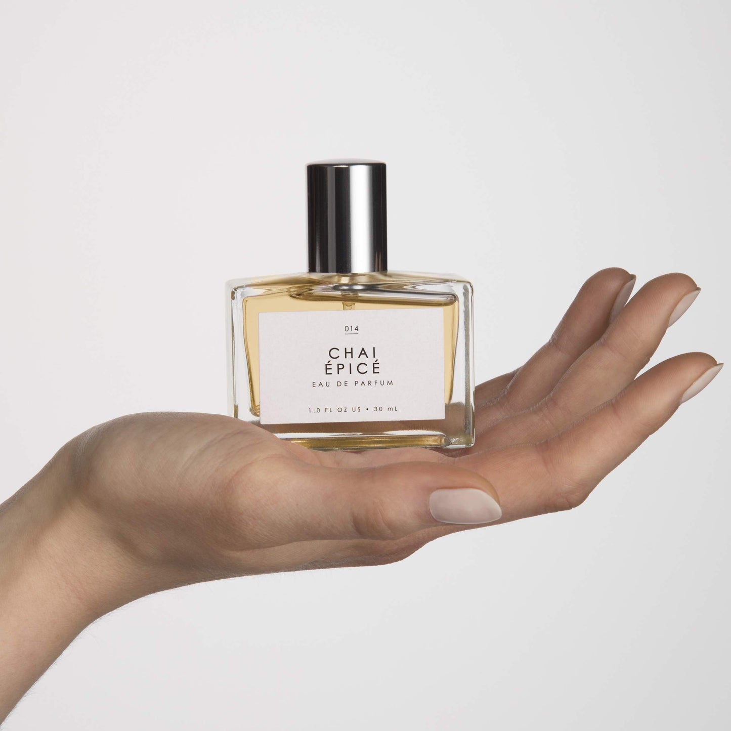 Le Monde Gourmand Chai Épicé Spray Eau de Parfum with Woody, Spicy, Warm Perfume Notes - 1 fl oz (30 ml)