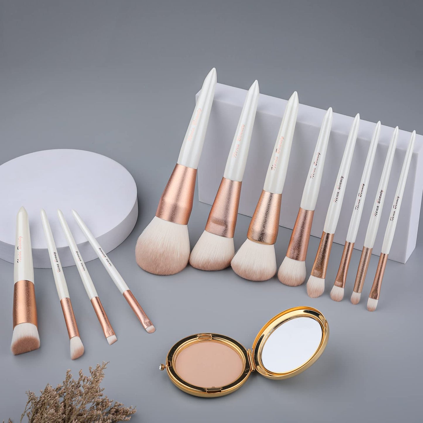 Makeup Brushes Set, EVRCHGIEA 12pcs Premium Eye Shadow, Eyebrows, Eyeliner, Concealer, Lip Liner?Foundation Makeup Brush White Travel Makeup
