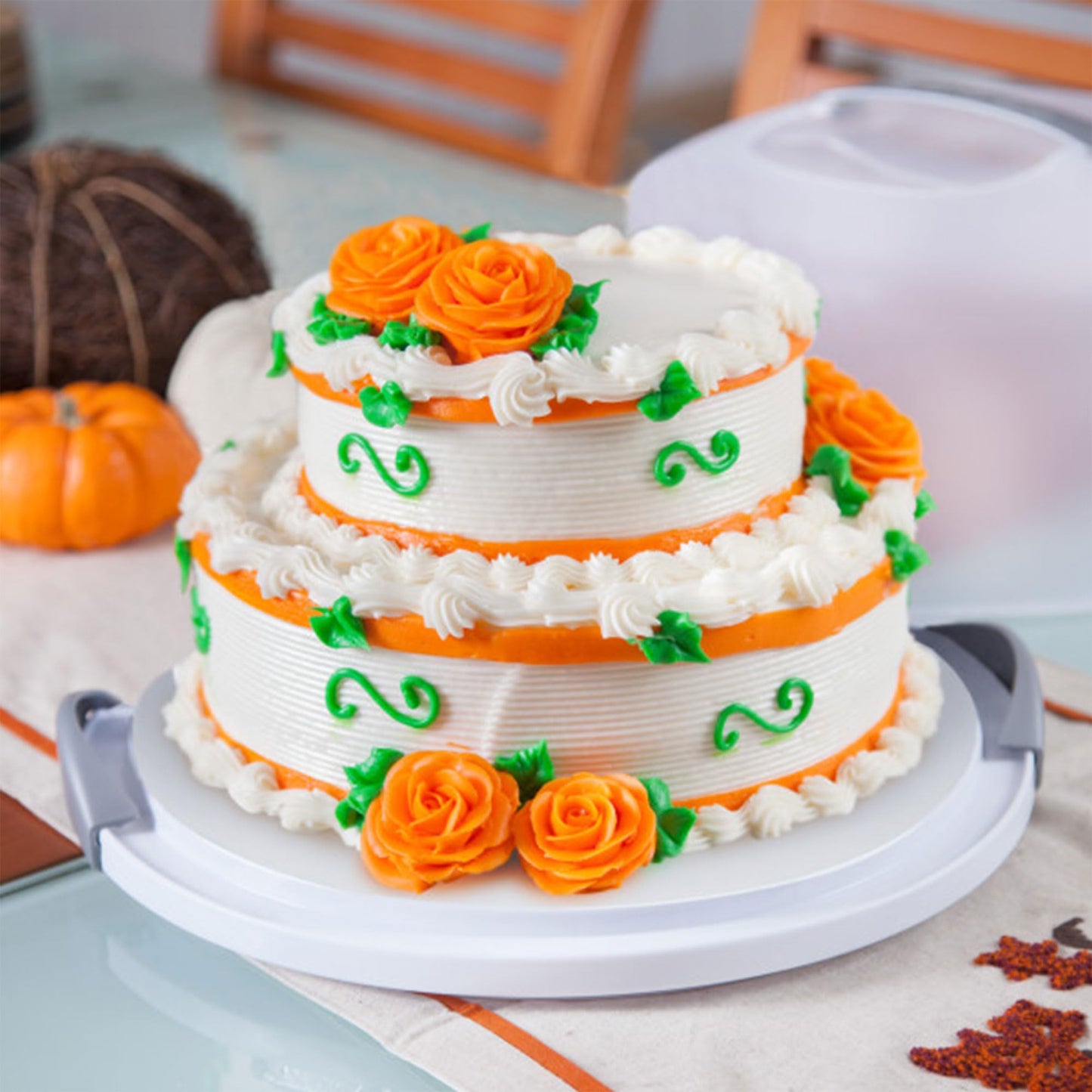 Sterilite Cake Server, Plastic Food Storage Container with Lid, Latches and Handle, Dessert Carrier, Dishwasher Safe, Clear Lid and White Base, 4-Pack