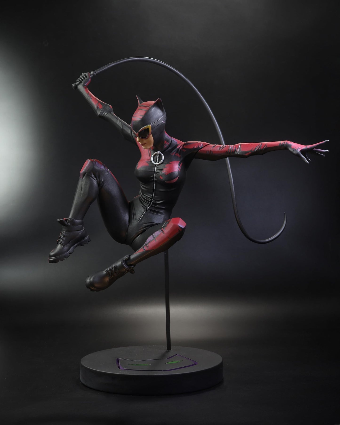 McFarlane Toys - DC Direct Catwoman by Jock (DC Designer Series) 1:6 Scale Resin Statue