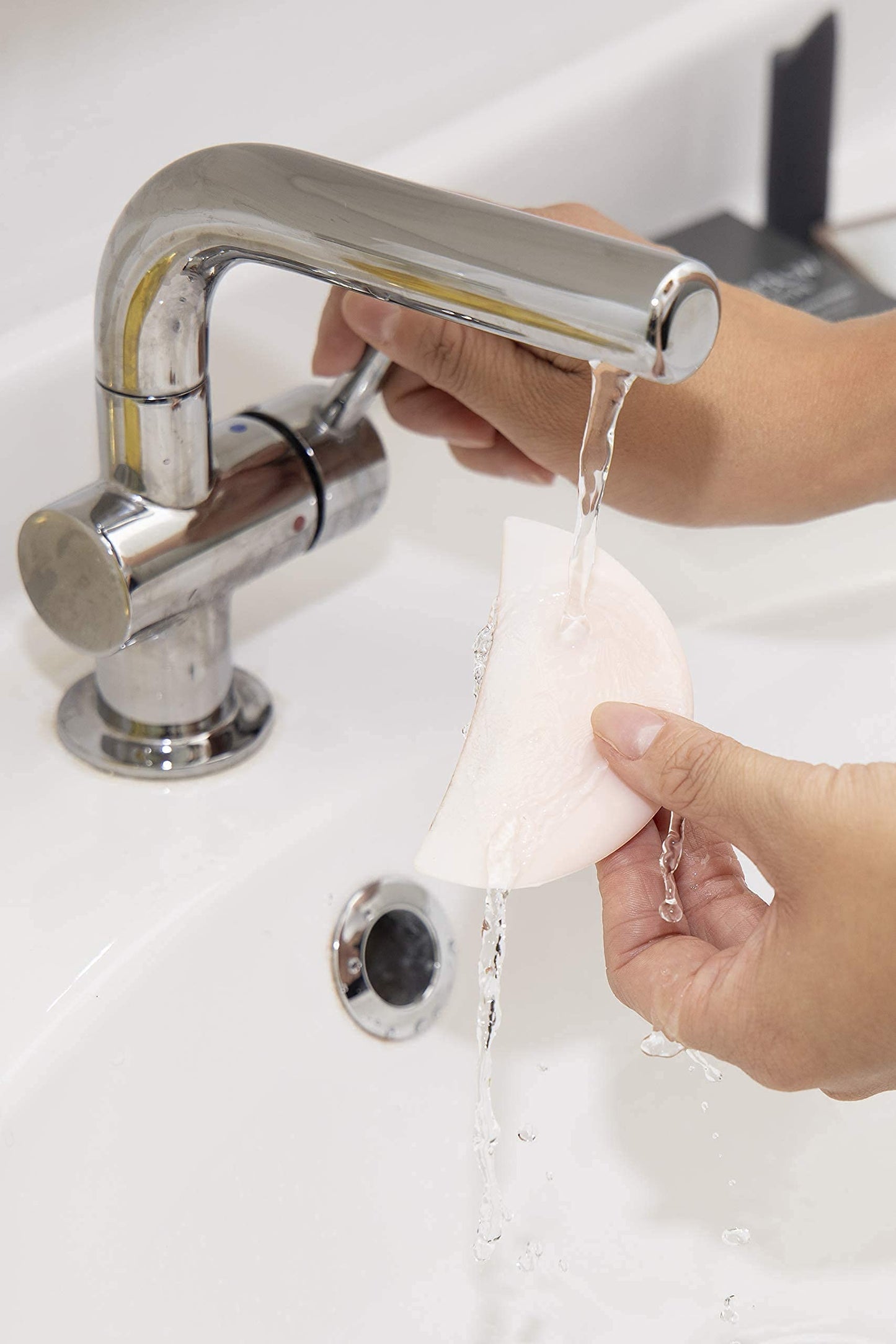 ShadowMoon - Reusable Eye Makeup Shield and Silicone Under Eye Cooling Pad for puffy eyes and perfect makeup application. Alternative to disposable…