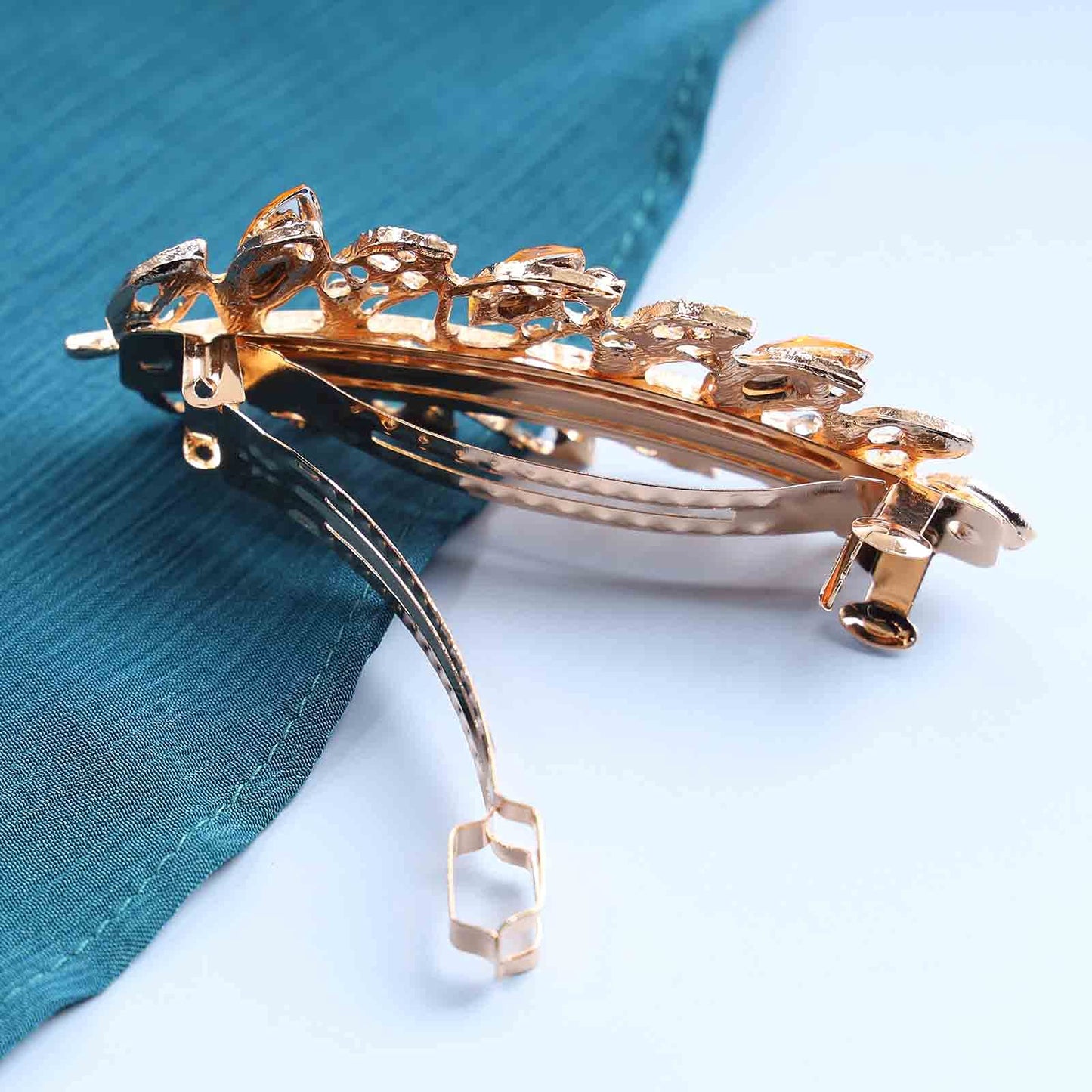 Yheakne Bridal Rhinestone Hair Clip Comb Gold Crystal Wedding Headpieces Shining Headwear Crystal Hair Barrette Pin Bridal Hair Accessories for Women