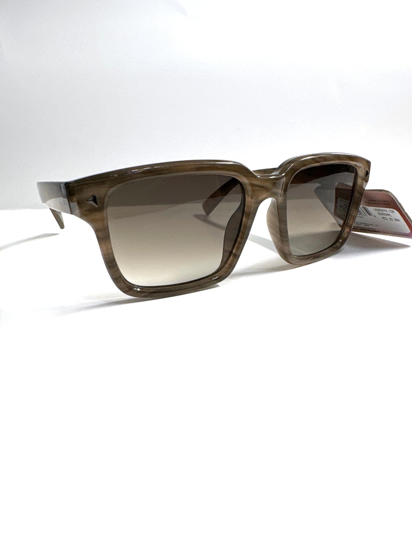 Foster Grant Sunglass Styles for Y.O.U. (Your own unique fit) low bridge fit. Brown horn square. MCS33