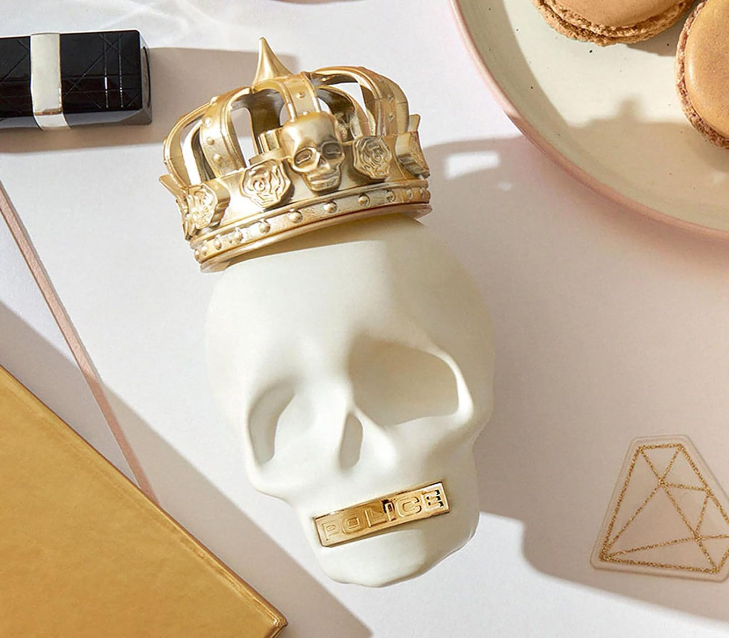 To Be the Queen by Police - Perfume for Women - Floral Chypre Scent - Opens with Mandarin and Red Fruits - Blended with Jasmine and Peach -
