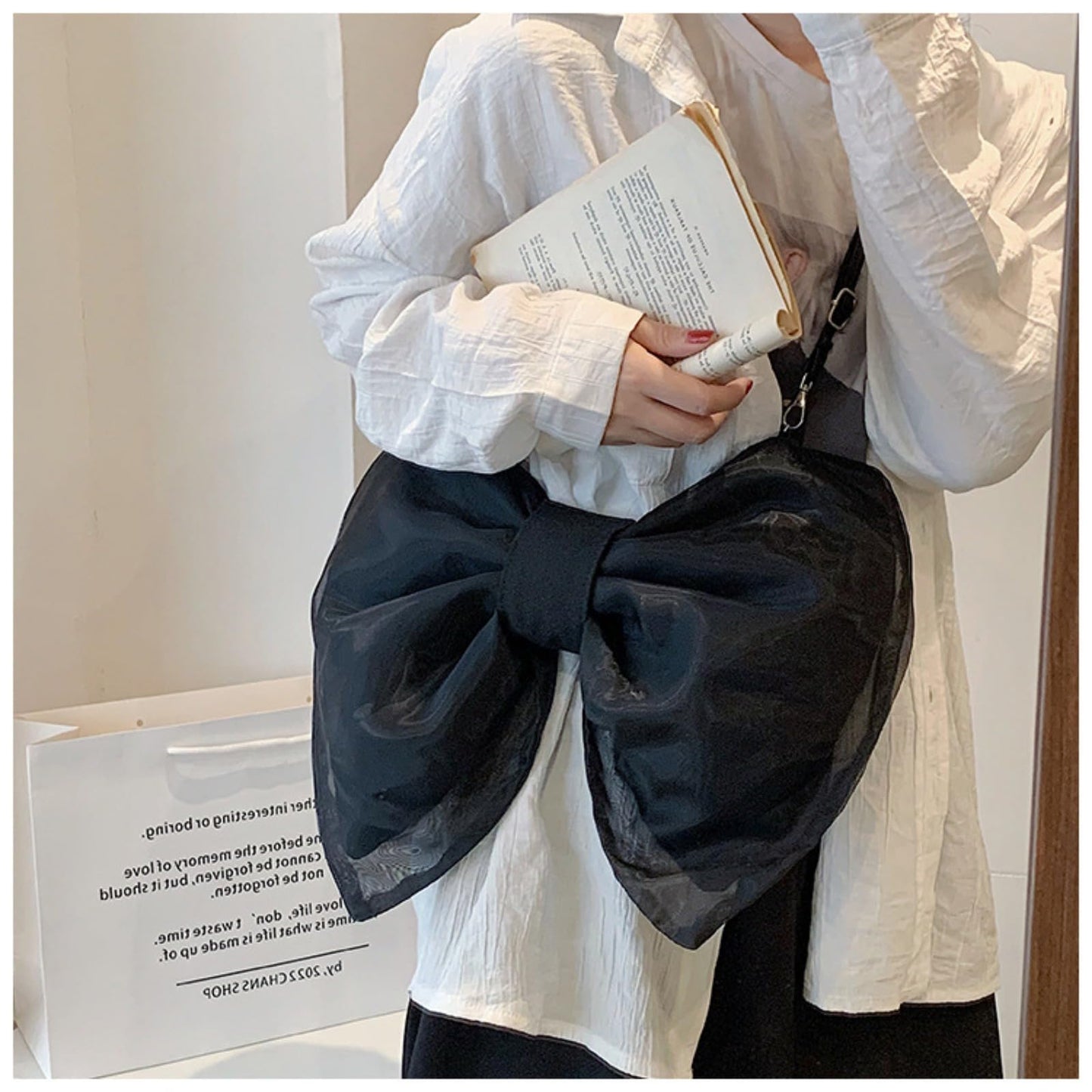 Wayolyn Kawaii Bow-shaped Crossbody Bag Bow Shoulder Bag for Women Cute Bowknot Purse Handbag Aesthetic Y2k Accessories (Black)