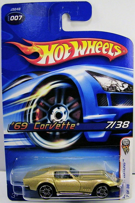 Hot Wheels 2006 First Editions Gold '69 Corvette 7/38