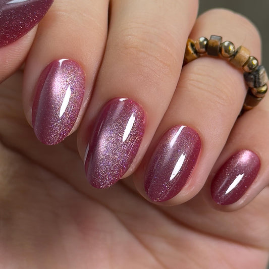 CurvLife Press on Nails Short Almond Cat Eye Pink Fake Acrylic Nails with Apricot Design Full Cover False Nails Glossy Nude Artificial Stick on Nails Beauty and Personal Care CurvLife Default Title