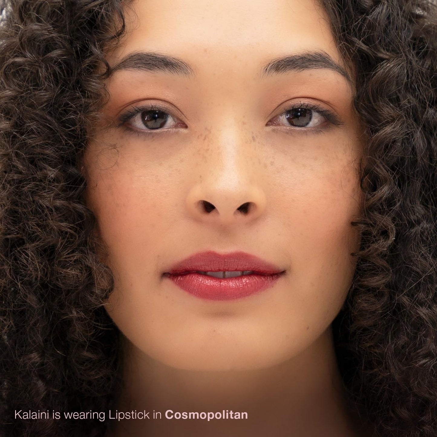 Mineral Fusion Long-Lasting Lipstick, Vivid & Smudge-Free Lip Color with Avocado Oil, Cocoa Seed Butter, Free of FD&C Dyes, Paraben and Gluten,