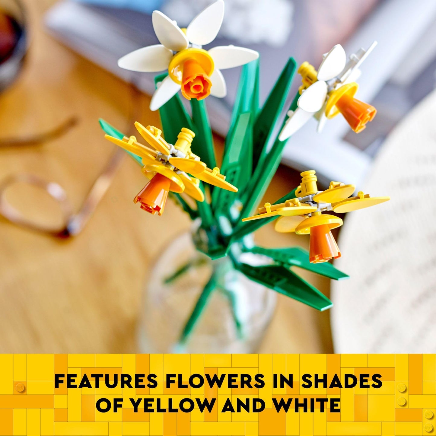 LEGO Daffodils Building Toy for Kids Ages 8+, Artificial Flower Set for Bedroom Decor & Display, Fun Birthday Gift for Girls & Boys, 40747