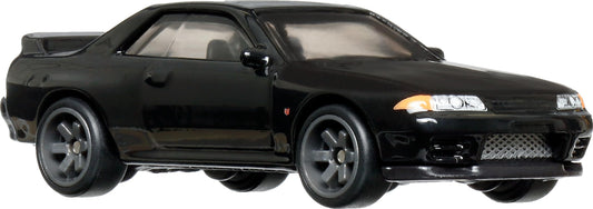Hot Wheels Cars, Premium Fast & Furious 1:64 Scale Die-Cast Nissan Skyline GT-R for Collectors Inspired by Fast Movie Franchise