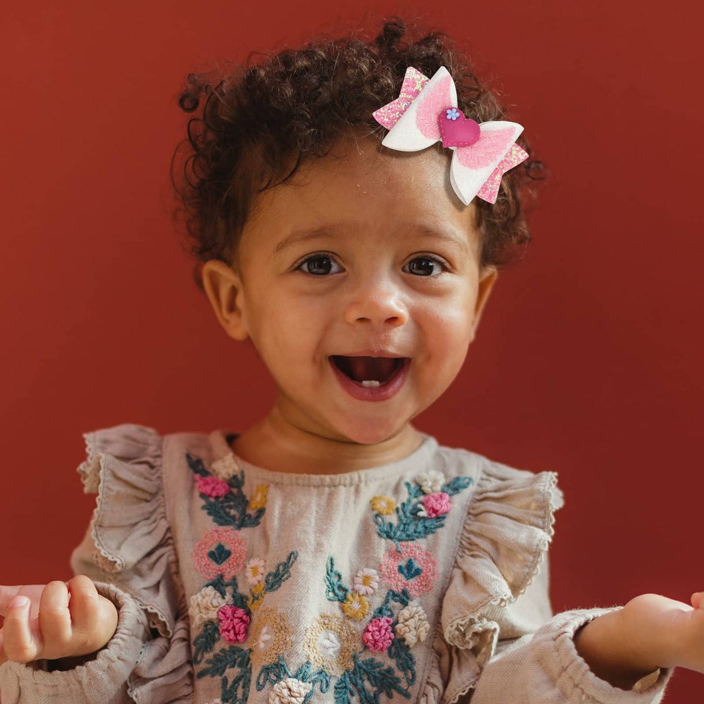 Valentines Glitter Hair Clips Love Heart Sequins Bows Hair Pins Kids Girls Party Hair Accessories for Valentine's Day Birthday Holiday Hair