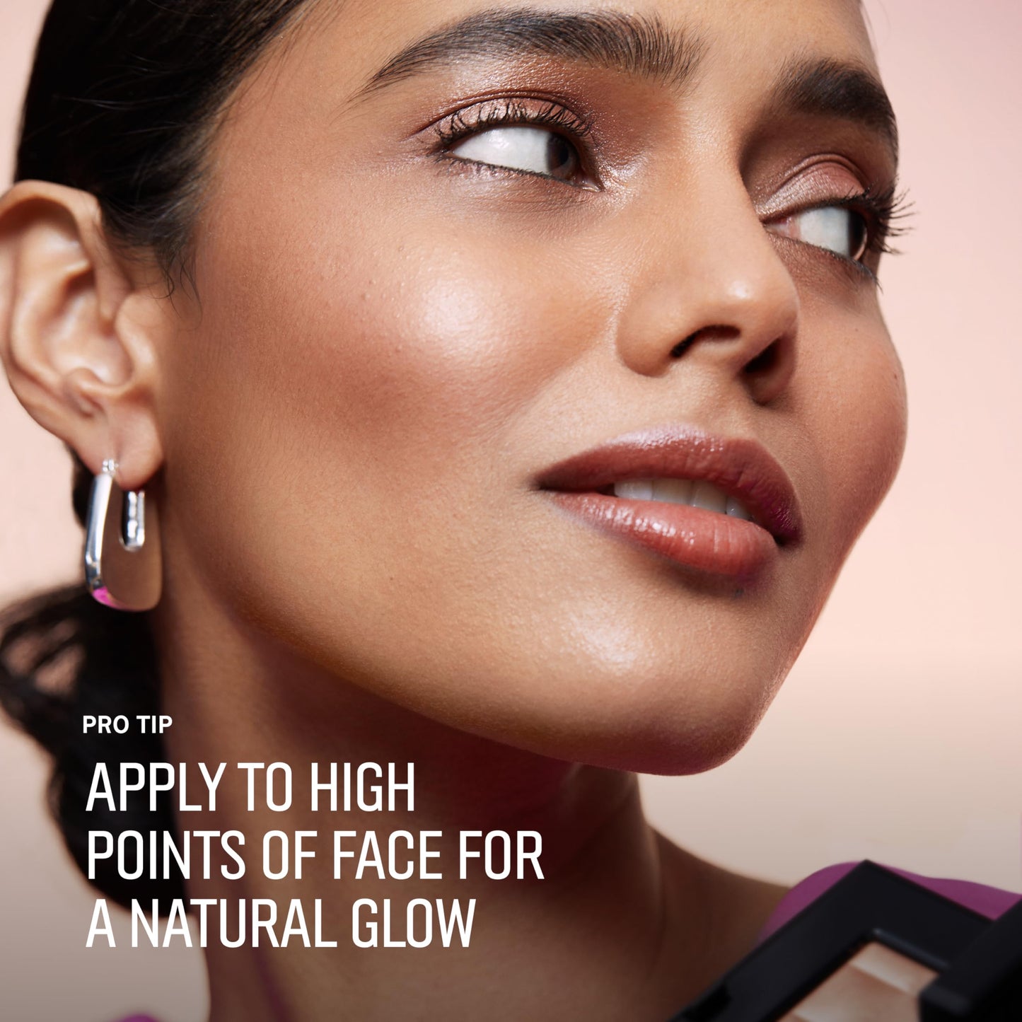 Bobbi Brown Highlighting Powder | Pearl-Infused Highlighter Makeup For Luminous Cheeks & Eyes | Gel-Powder Hybrid, 0.28 Ounce, Pink Glow #1