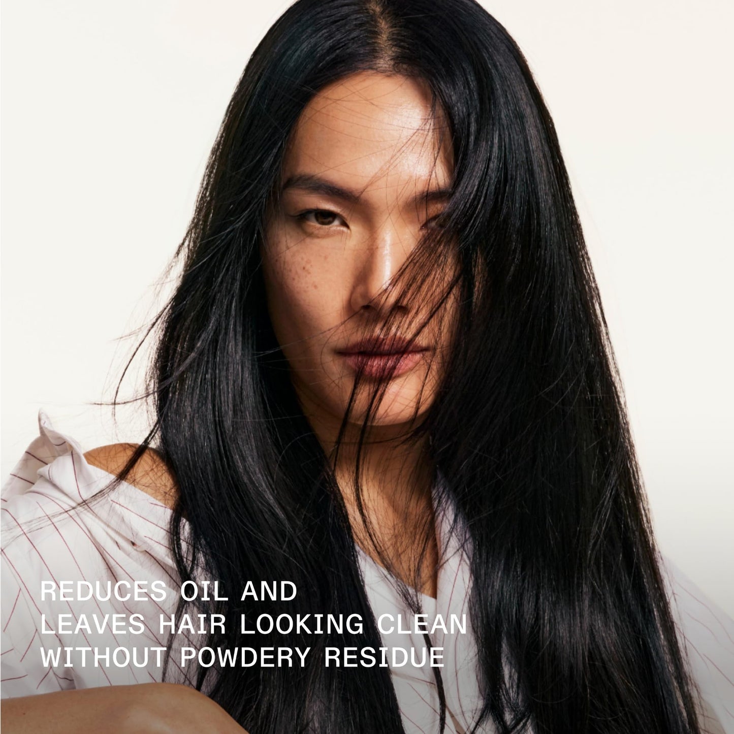 Olaplex Nº.4D Clean Weightless Volume Healthy Scalp Dry Shampoo: Absorbs Oils & Neutralizes Odor | No Powdery Residue | For Coily, Curly, Straight