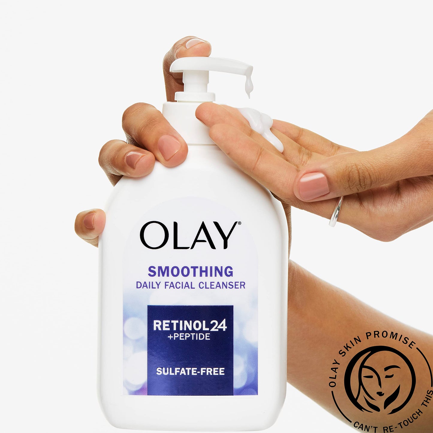 Olay Face Wash, Daily Facial Cleanser with Retinol, Peptides & Glycerin - Smoothing, Noursihes Skin Surface, Hydrates while Cleansing - Sulfate-Free