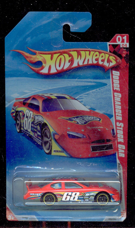 Hot Wheels 2010-169/240 Race World Speedway 01/04 Dodge Charger Stock Car 1:64 Scale 1:64 Scale