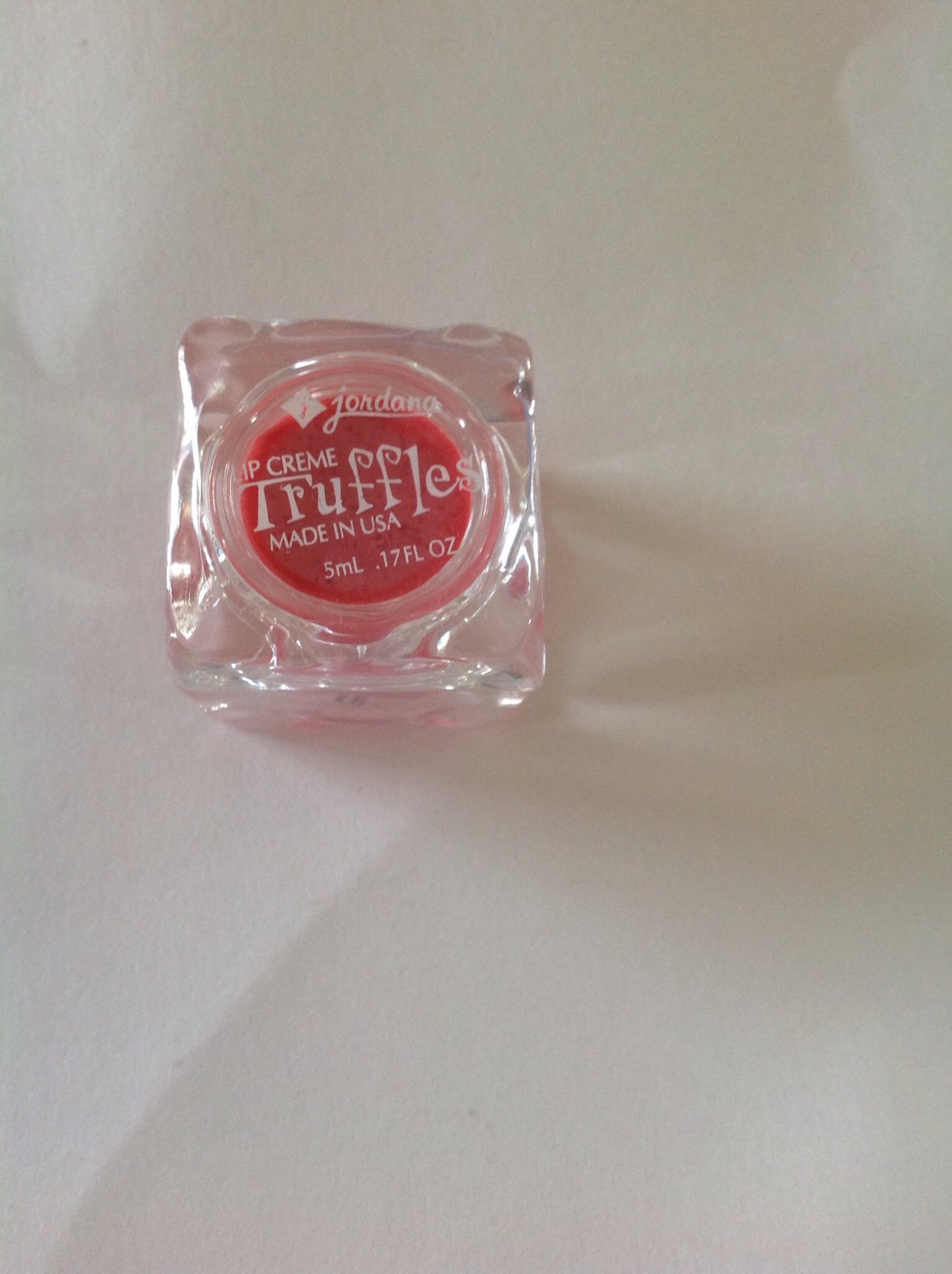 JORDANA TRUFFLES LIP CRÈME #CT-04 STRAWBERRY INDULGENCE