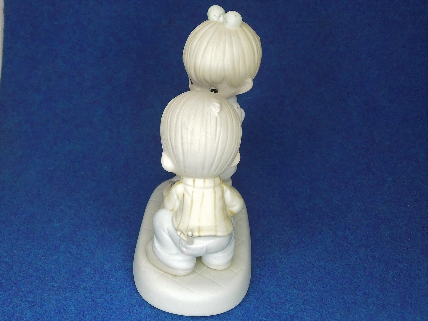 Precious Moments Thumb-Body Loves You