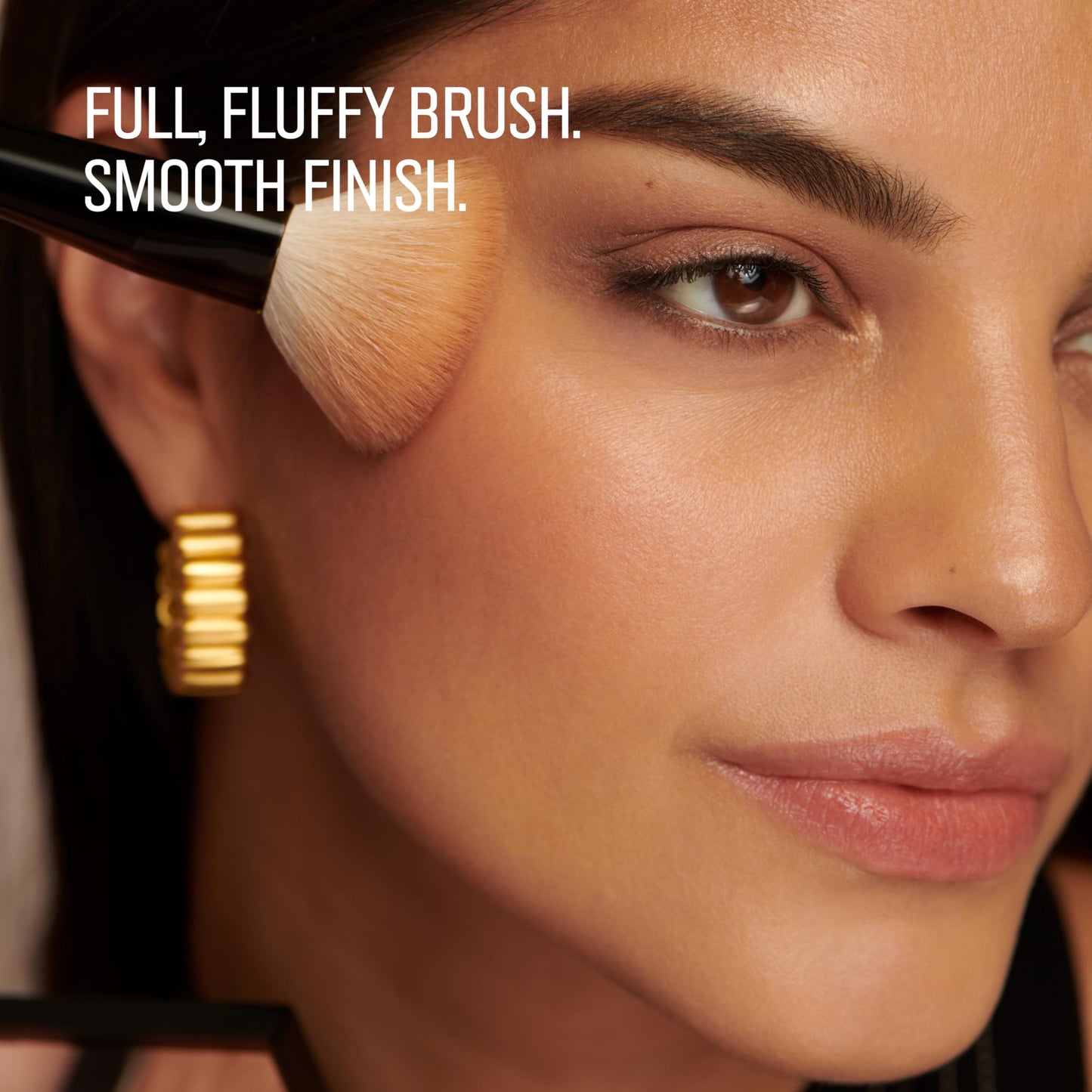 Bobbi Brown Face Blender Brush | Soft, Multipurpose Makeup Brush For Bronzer, Blushes, & Face Powders