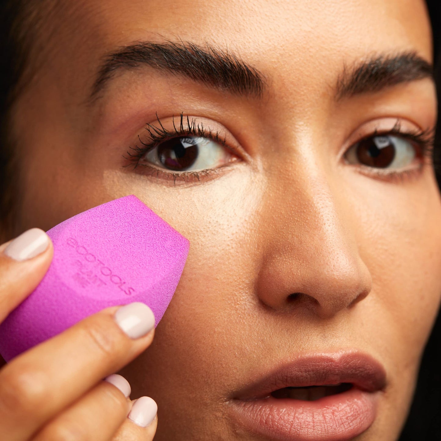 EcoTools Bioblender Makeup Sponge Duo, Compostable Makeup Blender, For Liquid & Cream Foundation, Seamless Application, Eco-Friendly Beauty Sponge