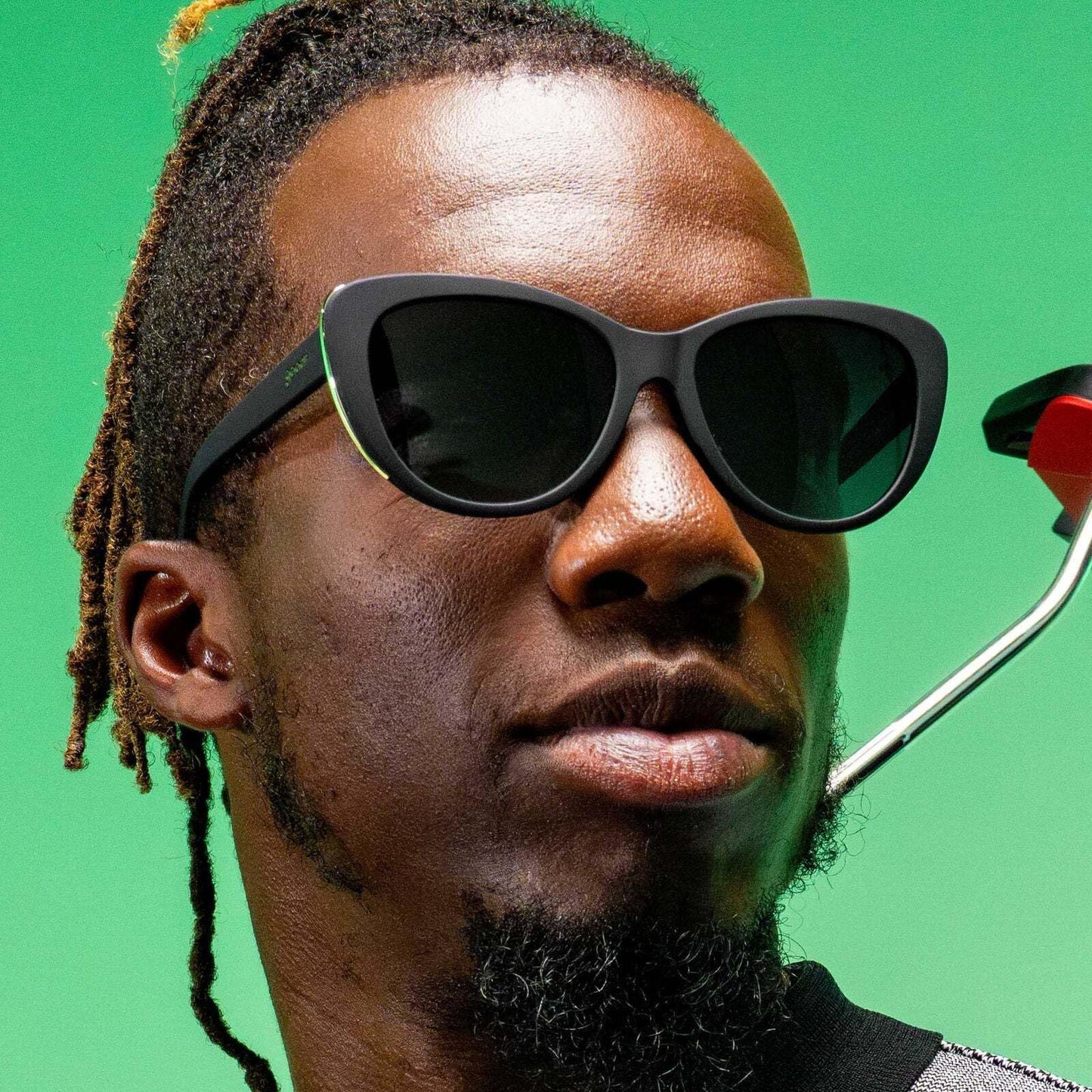 goodr It's Noir, Darling Polarized Sunglasses, Medium Sized (Glam G), Black Solid Frames with Black Gradient Lenses, Light Gold Accents, UV400