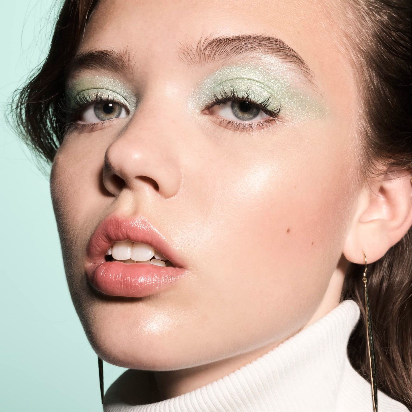 e.l.f. Mint Melt Lip Gloss, High-shine, Hydrating Lip Gloss, Plumps Lips & Creates Subtle, Buildable Color, Vegan & Cruelty-Free, Mint Chocolate
