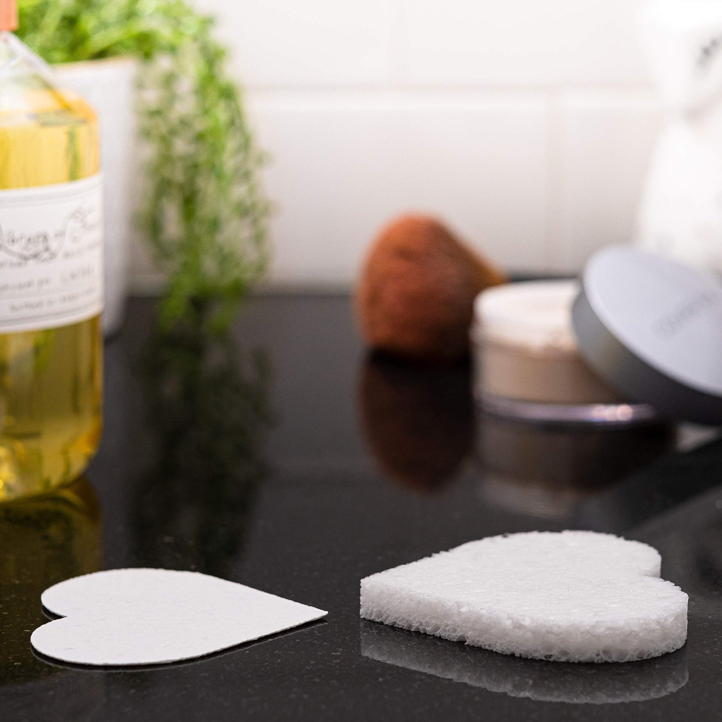 Compressed Facial Sponges for Sensitive Skin Natural Cellulose Sponge for Face Cleansing Exfoliating and Makeup Removal, Professional use Deep Clean